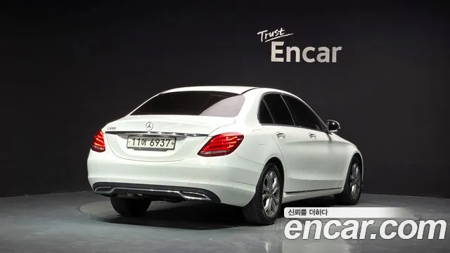 Mercedes-Benz C-Класс 2015 thumb 2