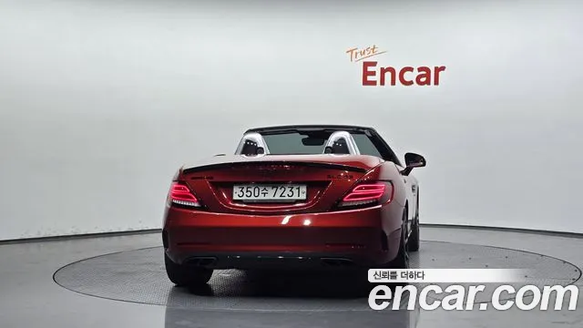 Mercedes-Benz SLC-Class 2017 thumb 4