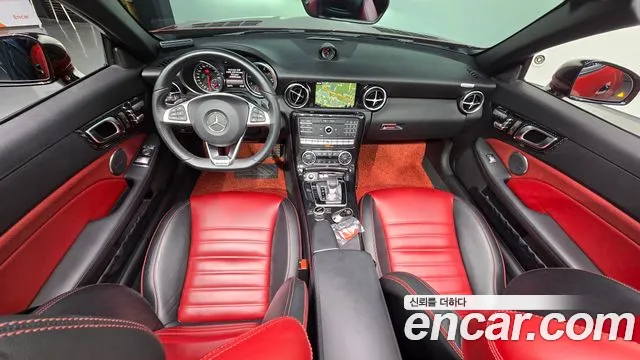 Mercedes-Benz SLC-Class 2017 thumb 7
