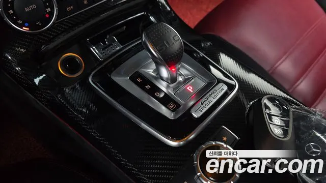 Mercedes-Benz SLC-Class 2017 thumb 9