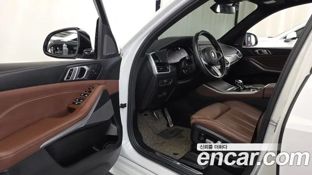 BMW X5 2020 thumb 10
