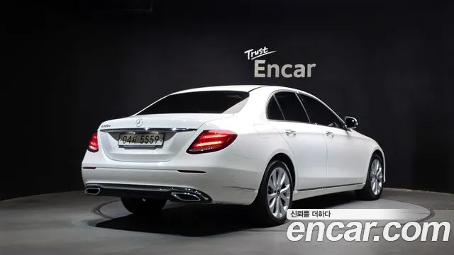 Mercedes-Benz E-Класс 2018 thumb 2