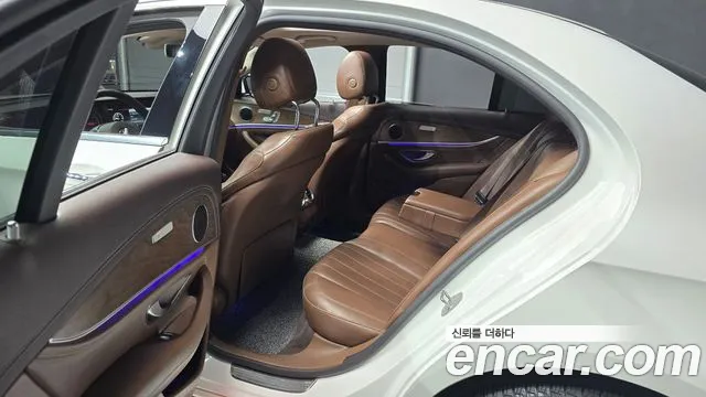 Mercedes-Benz E-Класс 2018 thumb 12