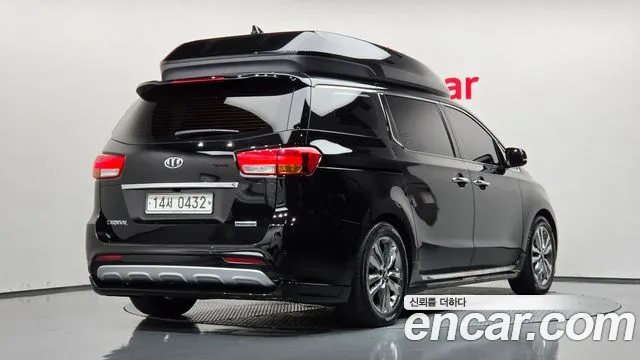 Kia Carnival 2016 thumb 2
