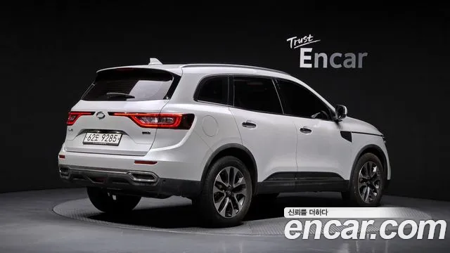 Renault-KoreaSamsung Koleos 2017 thumb 2