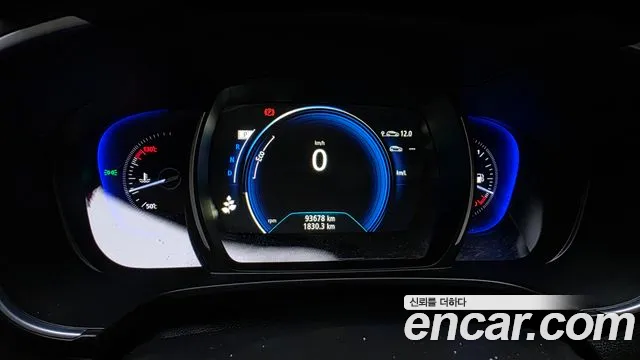 Renault-KoreaSamsung Koleos 2017 thumb 8