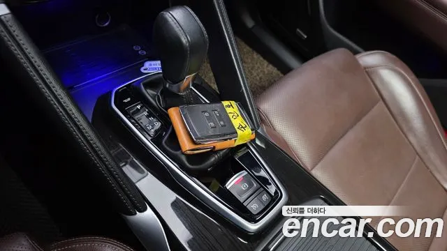 Renault-KoreaSamsung Koleos 2017 thumb 9