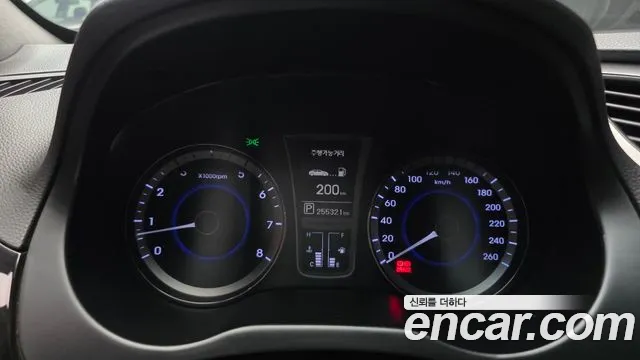 Hyundai Grandeur 2013 thumb 8