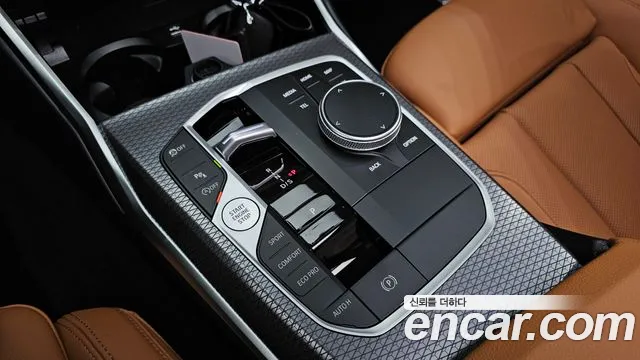 BMW 3-Series 2025 thumb 8