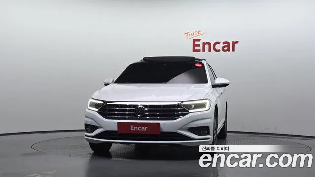 Volkswagen Jetta 2021 thumb 3