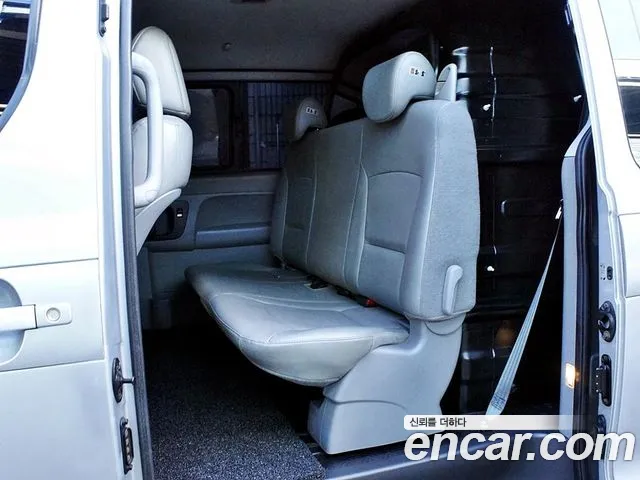 Hyundai Starex 2016 thumb 6