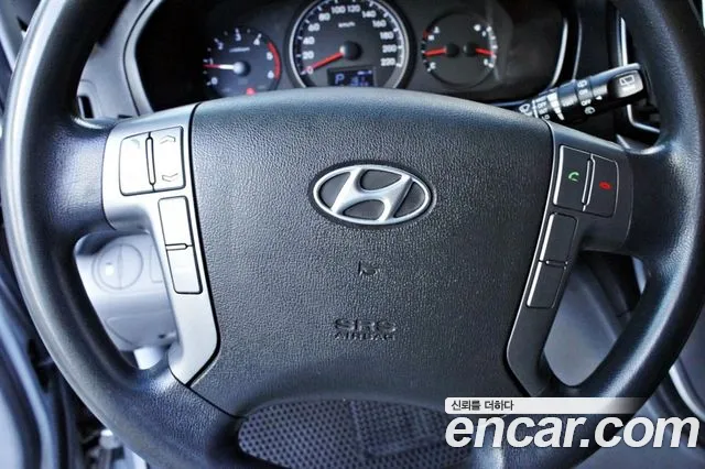 Hyundai Starex 2016 thumb 8