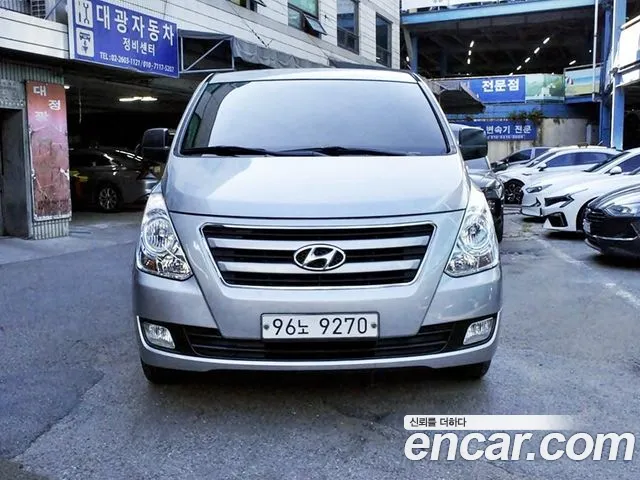 Hyundai Starex 2016 thumb 11
