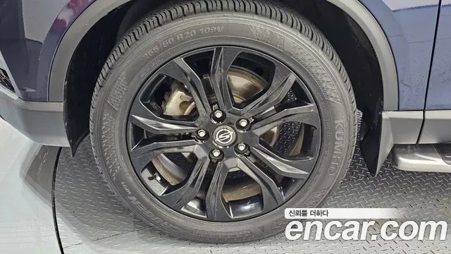 KG_Mobility_Ssangyong Rexton 2018 thumb 5
