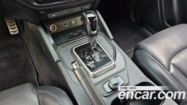 KG_Mobility_Ssangyong Rexton 2018 thumb 9
