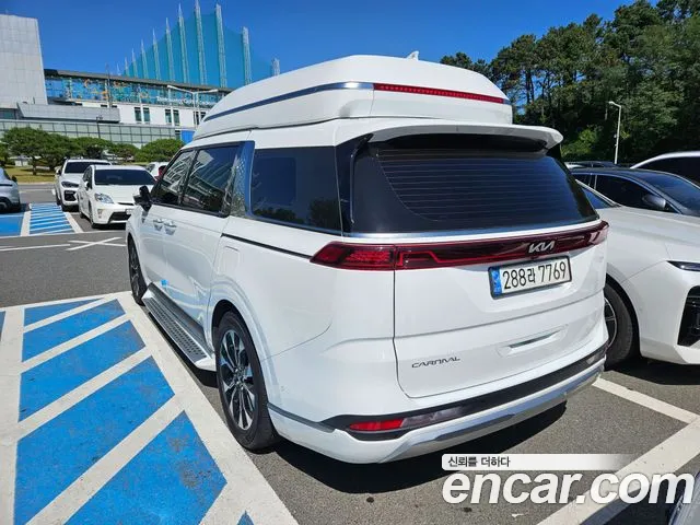 Kia Carnival 2022 thumb 3
