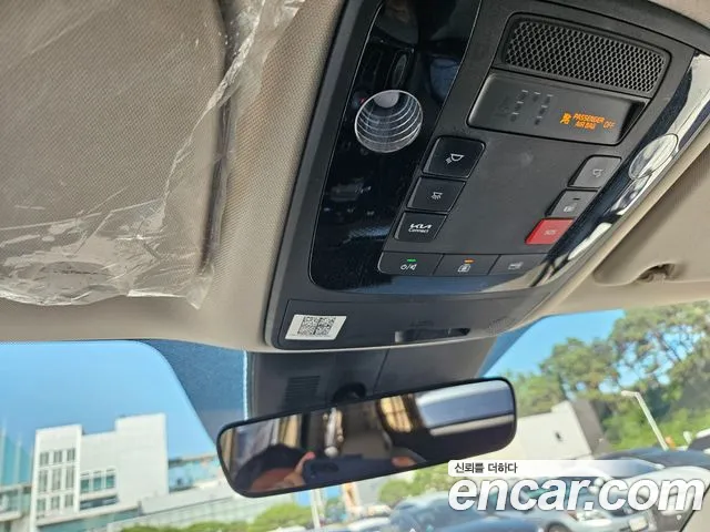 Kia Carnival 2022 thumb 9