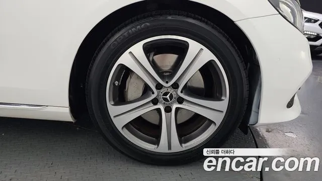 Mercedes-Benz E-Класс 2019 thumb 5