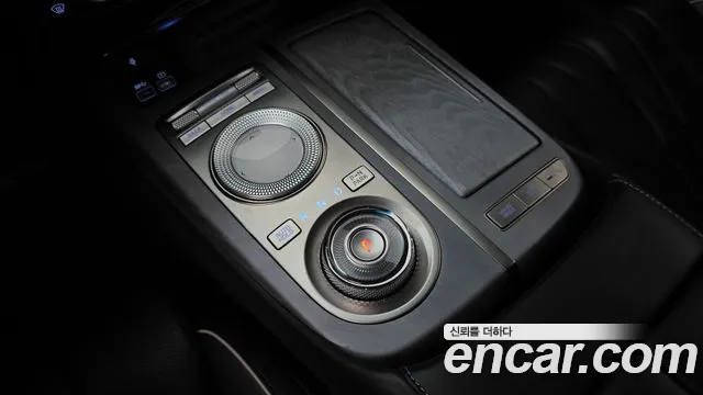Genesis G80 2022 thumb 9