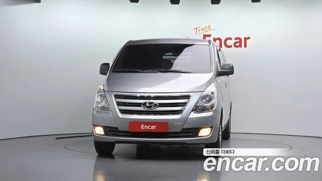 Hyundai Starex 2017 thumb 3