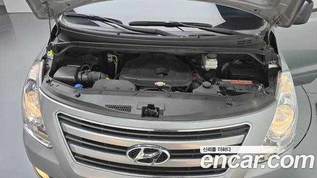 Hyundai Starex 2017 thumb 6