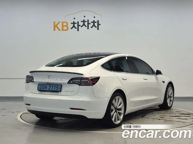Tesla Model 3 2020 thumb 3