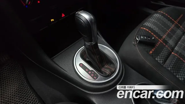 Volkswagen Beatle 2015 thumb 9