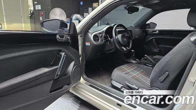 Volkswagen Beatle 2015 thumb 10