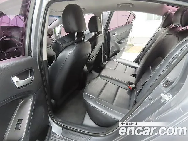 Kia K3 2017 thumb 8