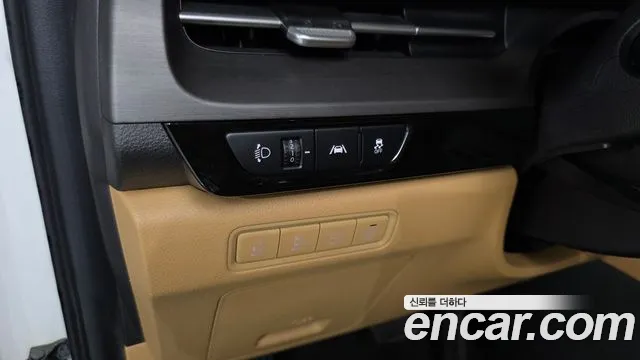 Kia Carnival 2021 thumb 12