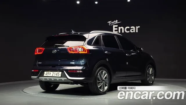 Kia Niro 2017 thumb 2