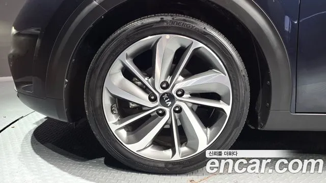 Kia Niro 2017 thumb 5