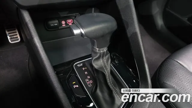 Kia Niro 2017 thumb 9