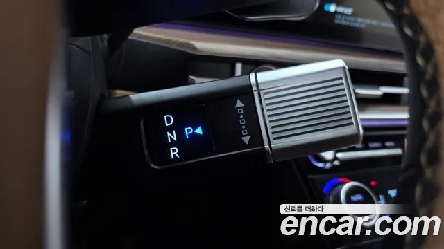 Hyundai Santa Fe 2023 thumb 8