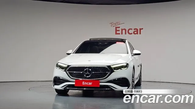 Mercedes-Benz E-Класс 2024 thumb 2