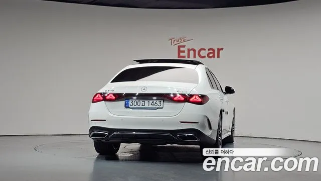 Mercedes-Benz E-Класс 2024 thumb 3