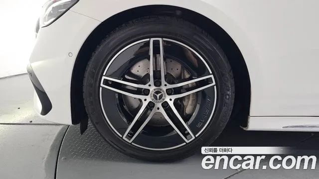 Mercedes-Benz E-Класс 2024 thumb 4