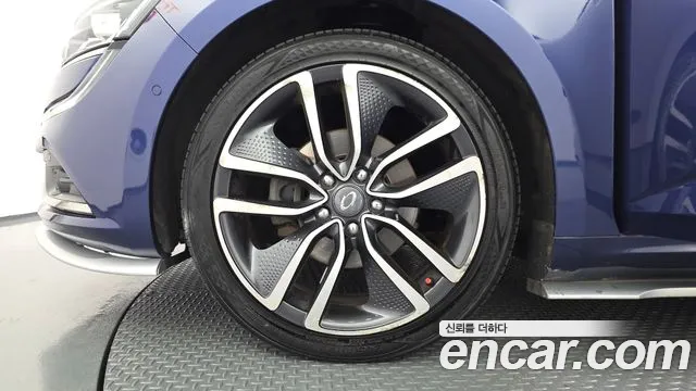 Renault-KoreaSamsung Megane 2016 thumb 5