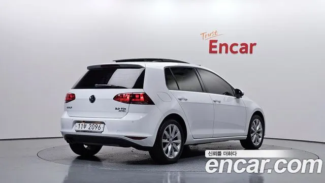 Volkswagen Golf Sportsvan 2015 thumb 2