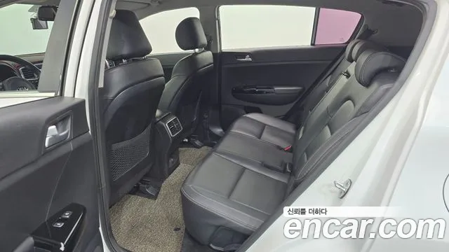Kia Sportage 2018 thumb 11