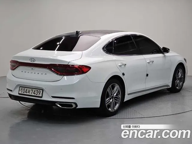 Hyundai Grandeur 2019 thumb 4