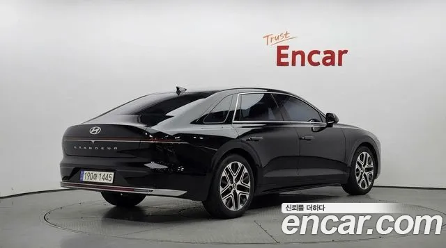 Hyundai Grandeur 2023 thumb 2