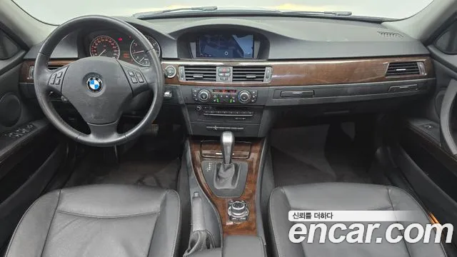 BMW 3-Series 2011 thumb 7