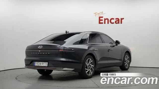 Hyundai Grandeur 2023 thumb 2