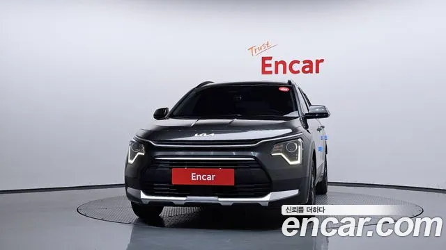 Kia Niro 2023 thumb 3