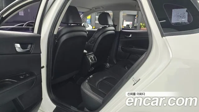 Kia K5 2018 thumb 11