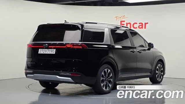 Kia Carnival 2020 thumb 2