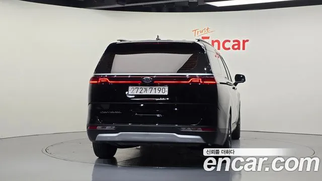 Kia Carnival 2020 thumb 4