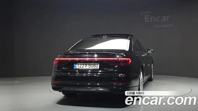 Audi A8 2021 thumb 4