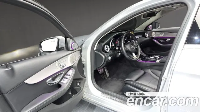 Mercedes-Benz C-Класс 2018 thumb 10